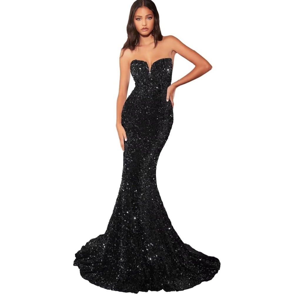 Elegant Black Strapless Prom Dress
